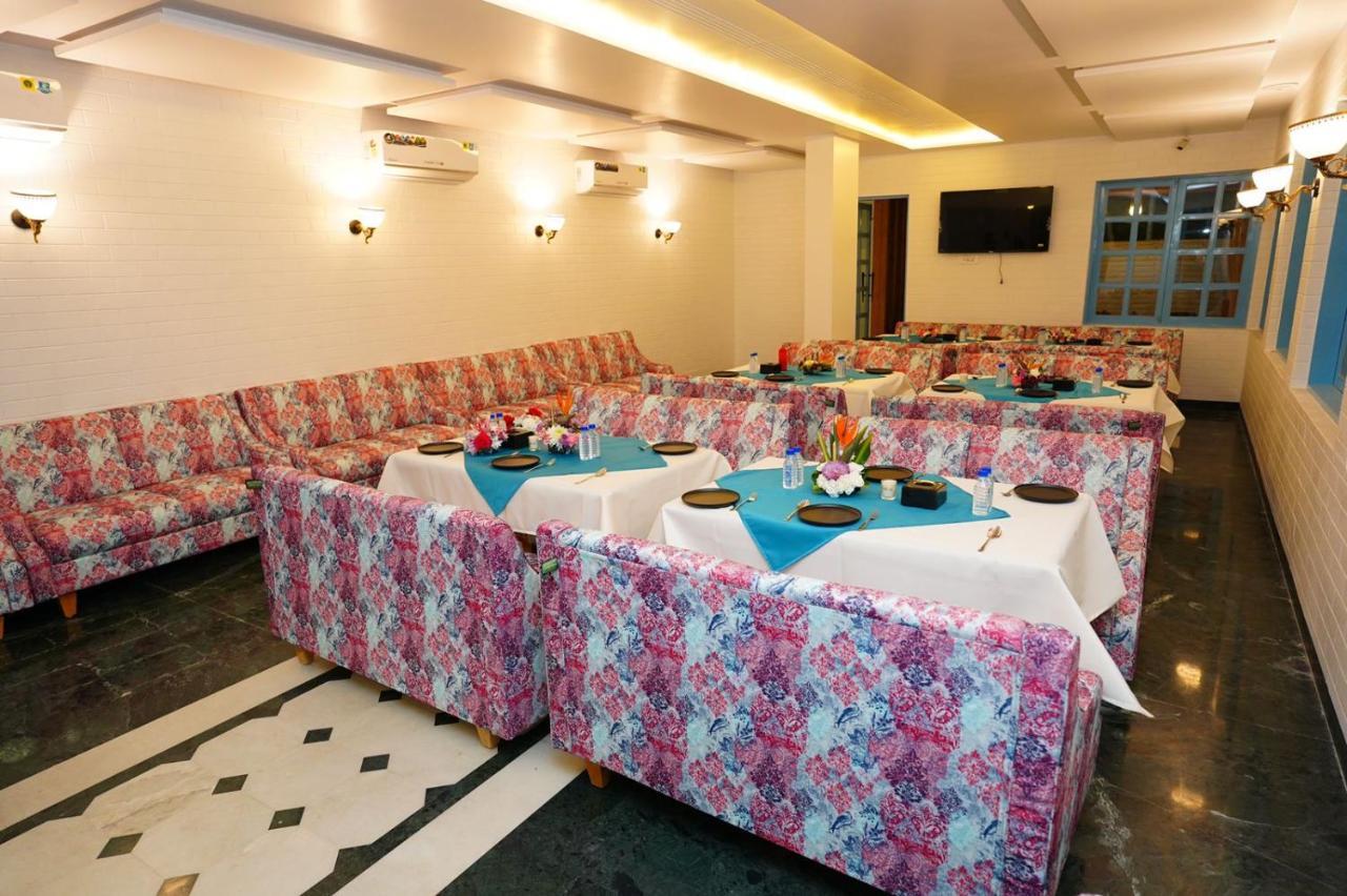 Hotel Vardhan 실바사 외부 사진